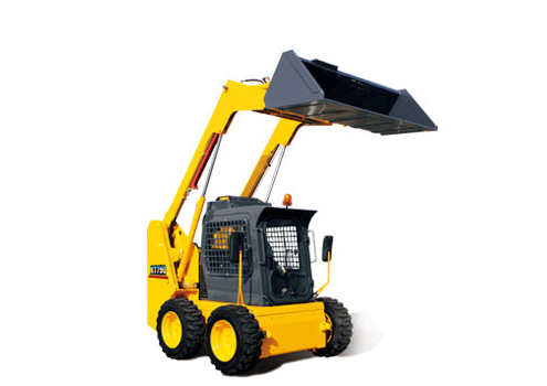 XT750 Skid loader